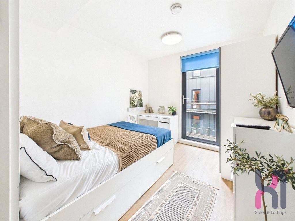 Property photo 1 of 8 Picture No. 08