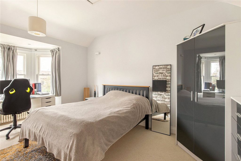 Additional image 11 of 6 bed detached house to rentBrunswick Gardens, Cambridge CB5