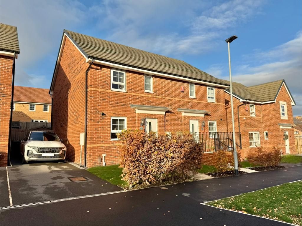 Property photo 1 of 10 Front