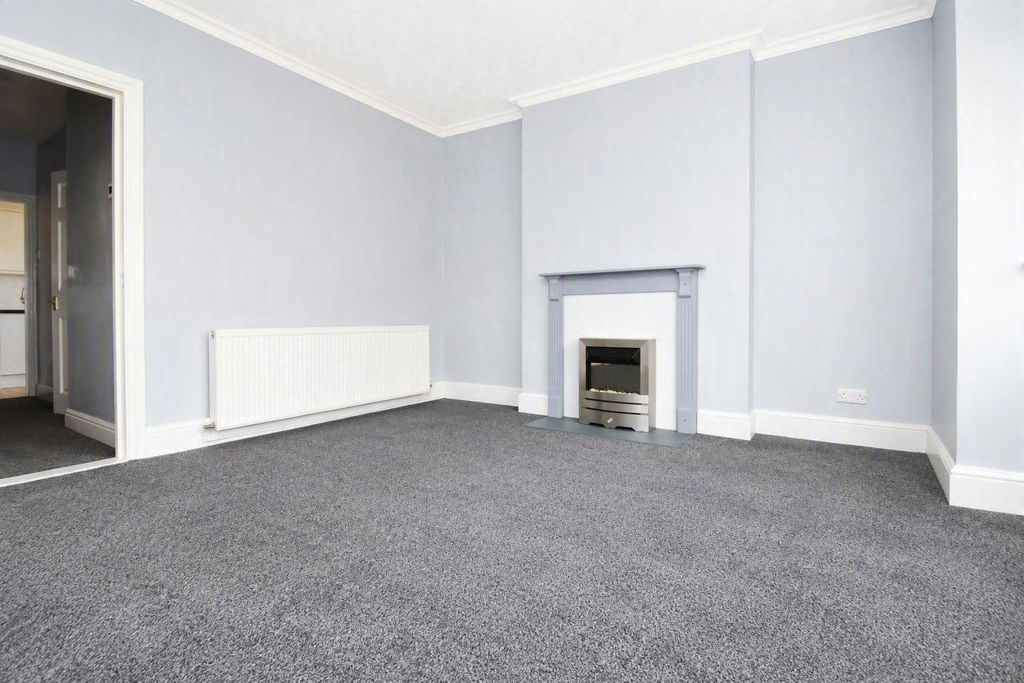 Property photo 2 of 10 Picture No. 15