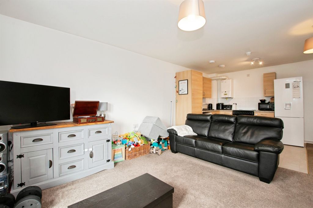 Property photo 2 of 15