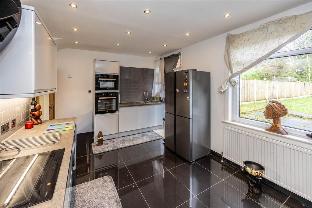 Property photo 2 of 31 13Tahudds-210226-7.Jpg