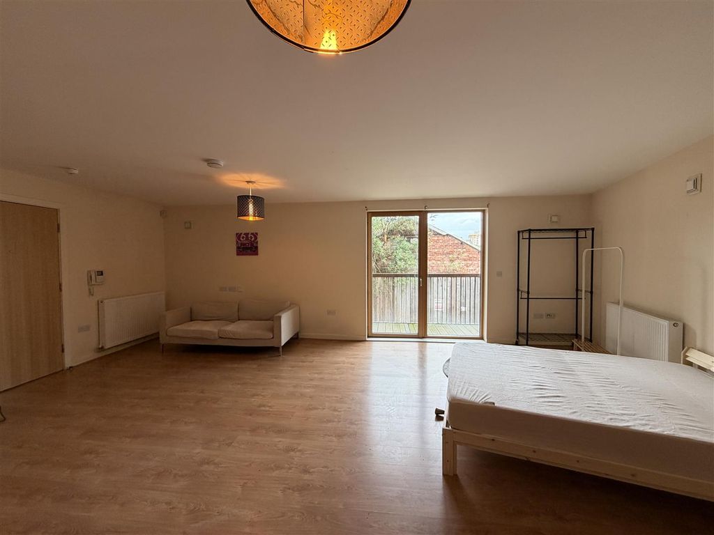 Property photo 3 of 8 Img_0302.Jpg