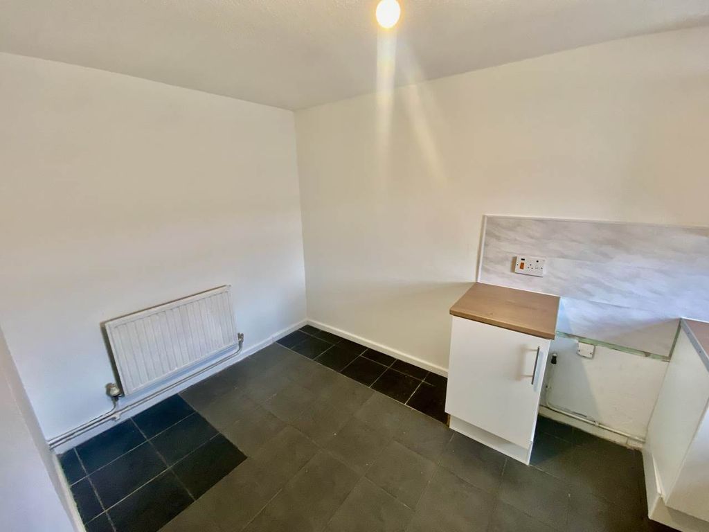 Property photo 3 of 17 Img_9206