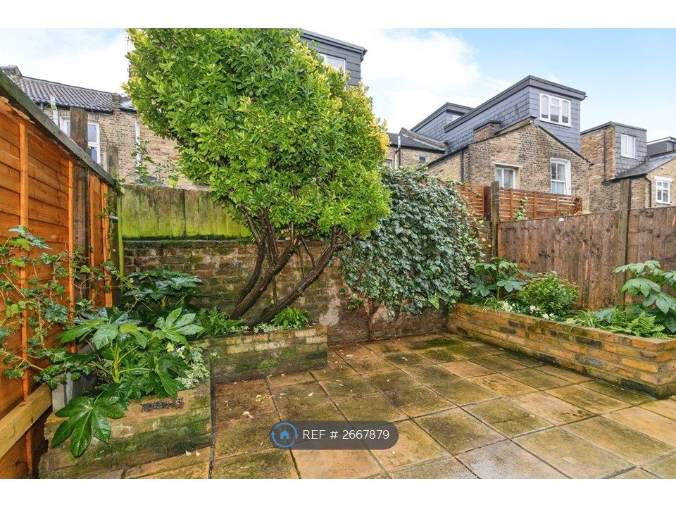 Property photo 3 of 10