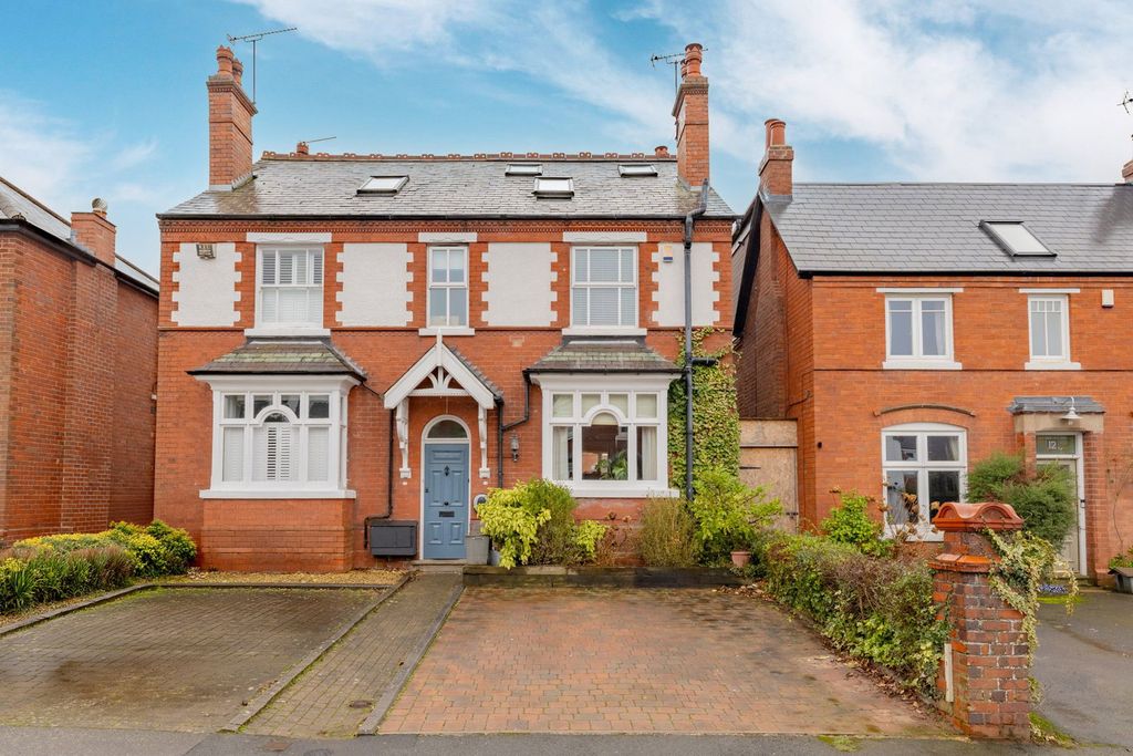Property photo 1 of 37
