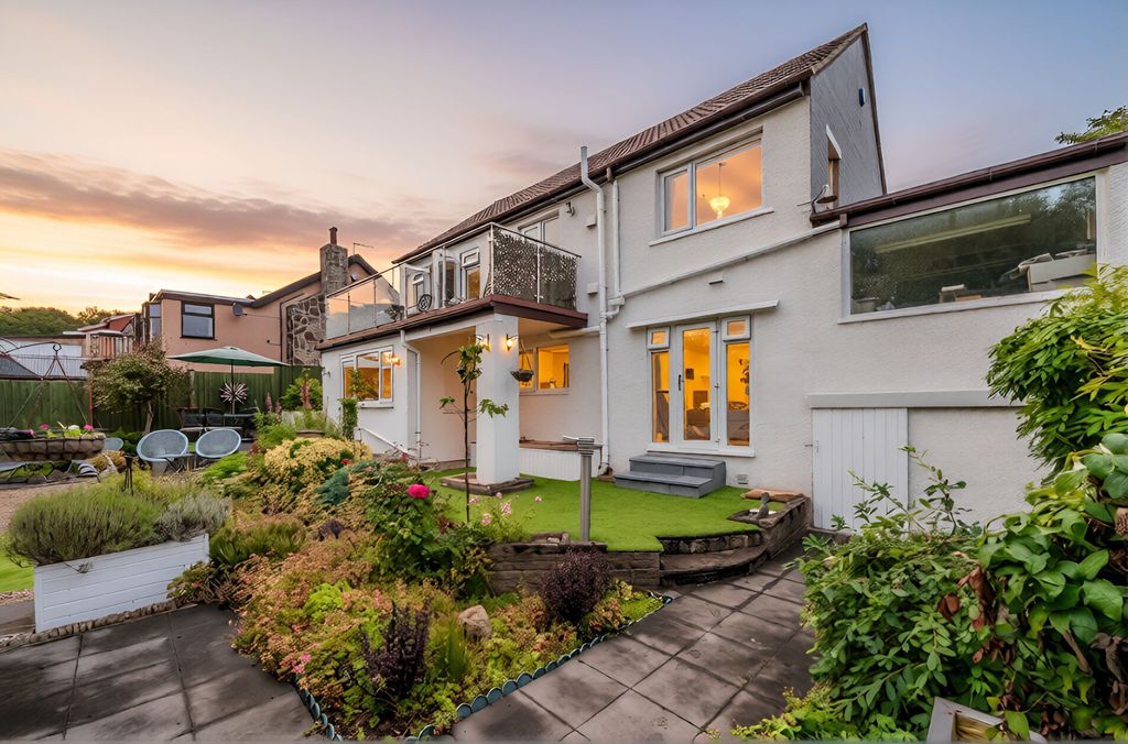 Property photo 1 of 54