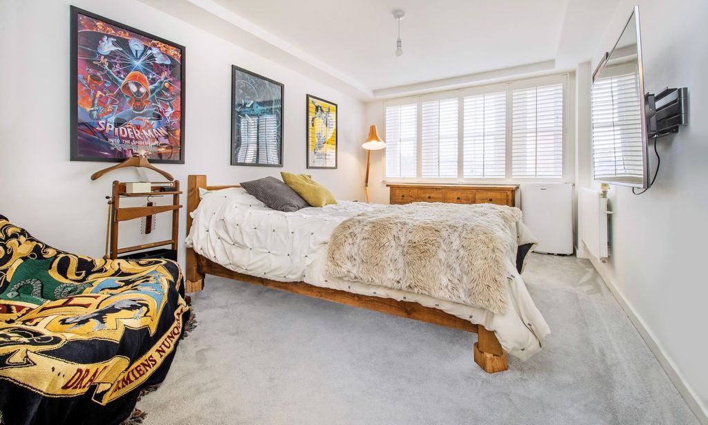 Property photo 3 of 9