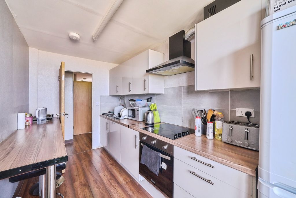Property photo 2 of 14 Pbox-Img.Jpg