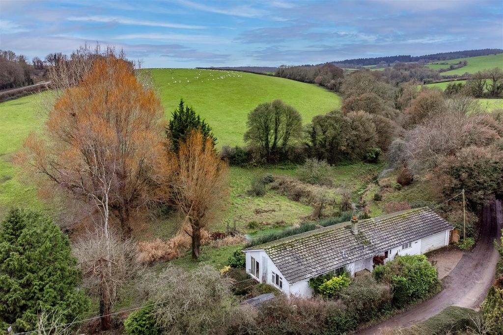 Property photo 1 of 20 Aerial