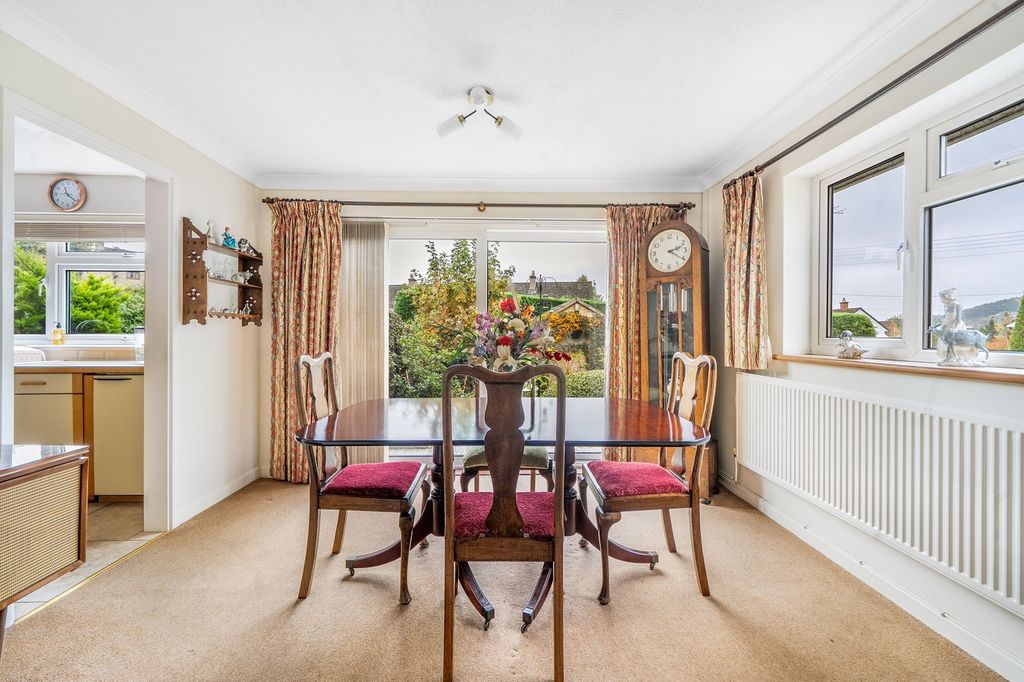 Property photo 3 of 20