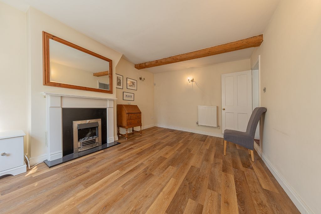 Property photo 2 of 24