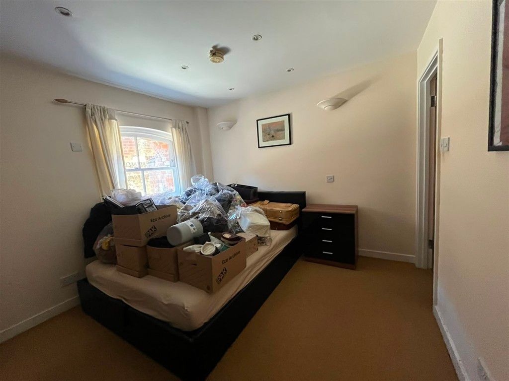 Property photo 2 of 7 Bedroom
