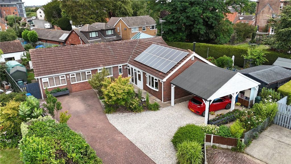 Property photo 1 of 41 Picture No. 01