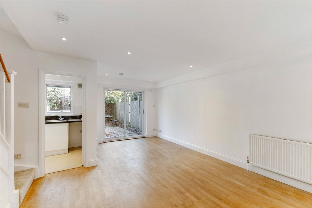 Property photo 2 of 25 Picture No. 03