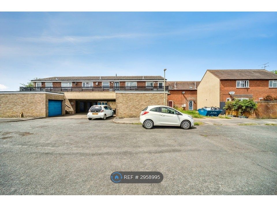 Property photo 2 of 13
