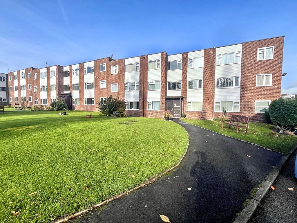 Property photo 2 of 19