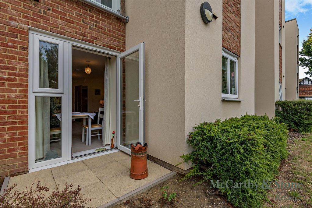Property photo 3 of 21 8703780-Exterior01-800.Jpg