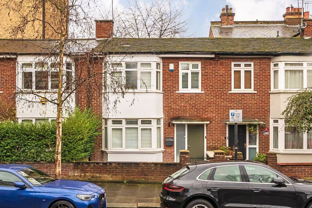 Property photo 1 of 8