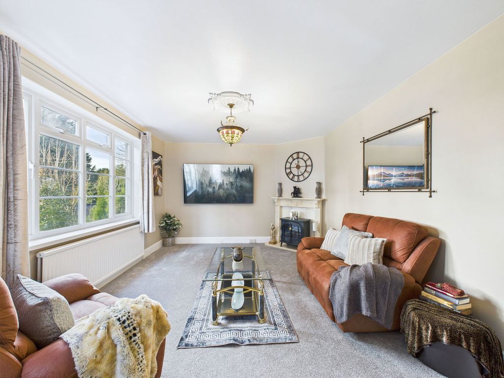 Property photo 3 of 25