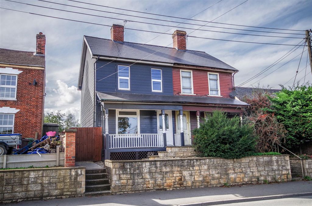 Property photo 1 of 13 External