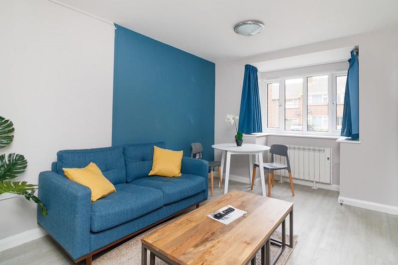 Property photo 1 of 7 1059120