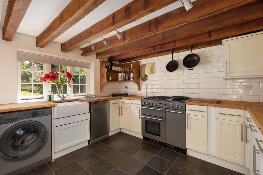 Property photo 3 of 18 King Street, Fordwich, Canterbury