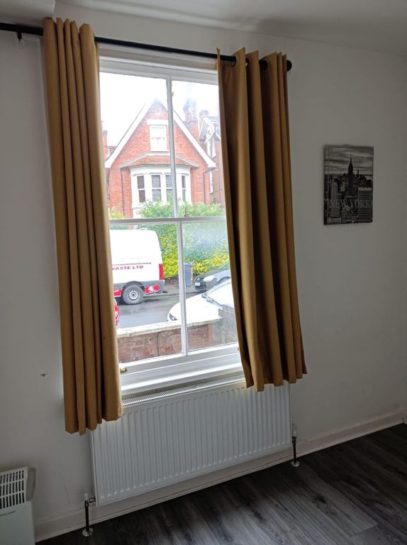 Property photo 3 of 8