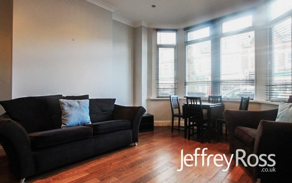 Property photo 3 of 6 Penylan Road - Lounge 2.Jpg