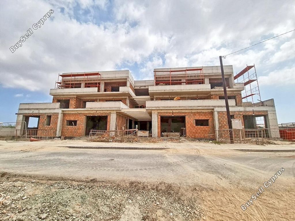 Property photo 2 of 23