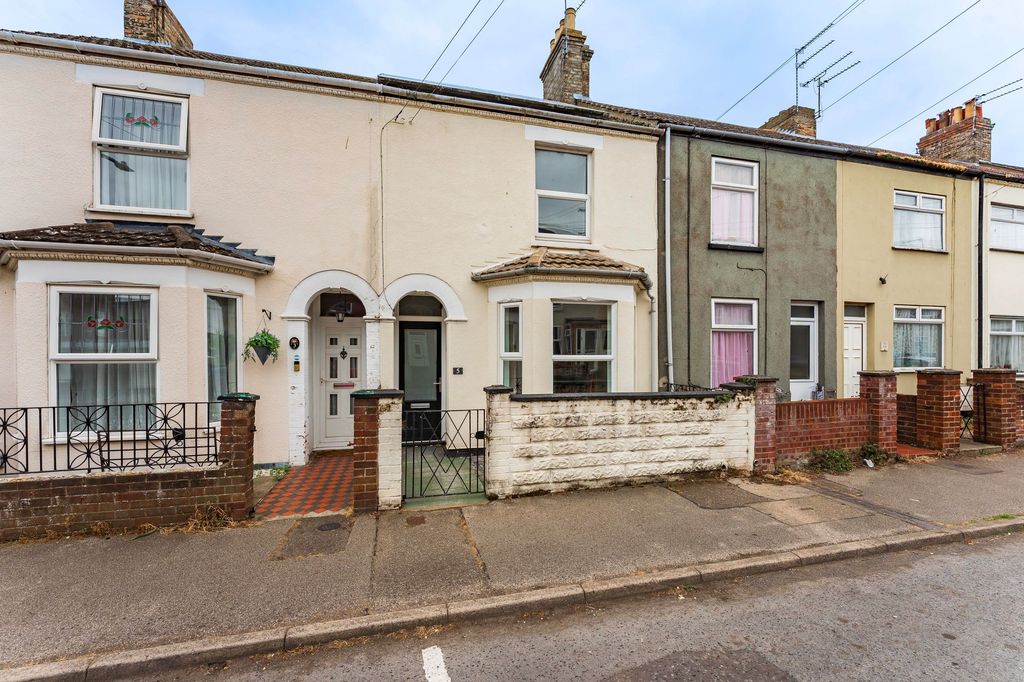 Property photo 1 of 15