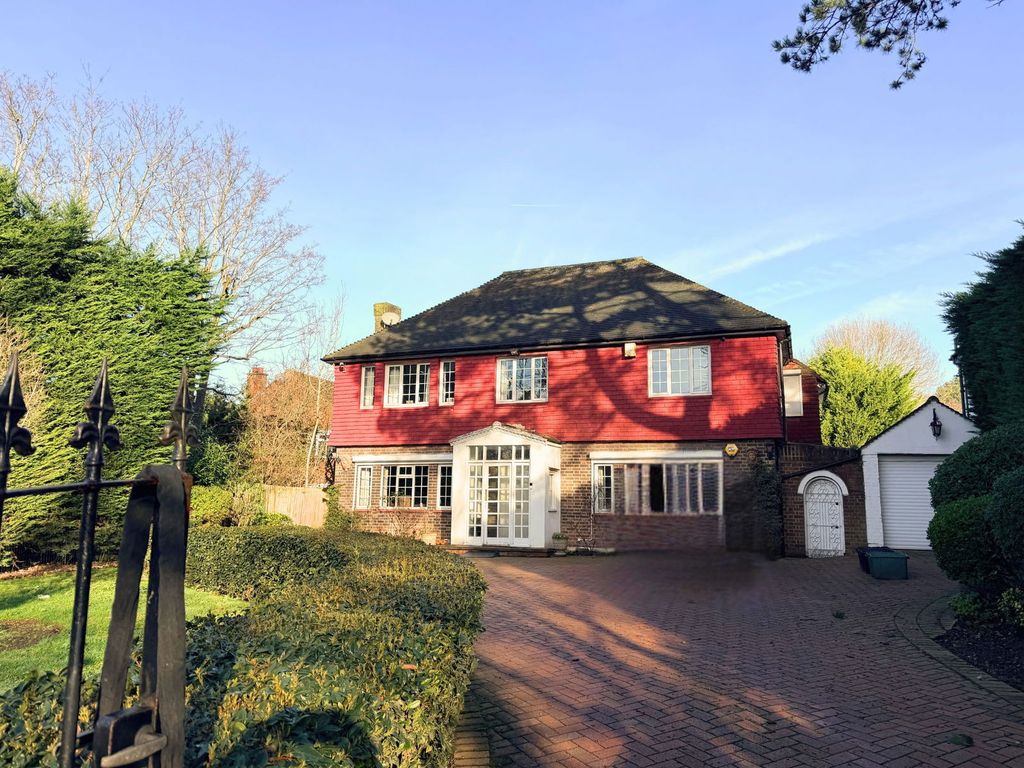 Property photo 1 of 23