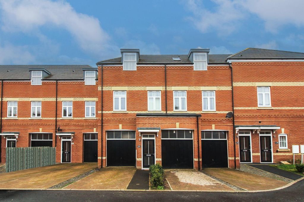 Property photo 1 of 13 1