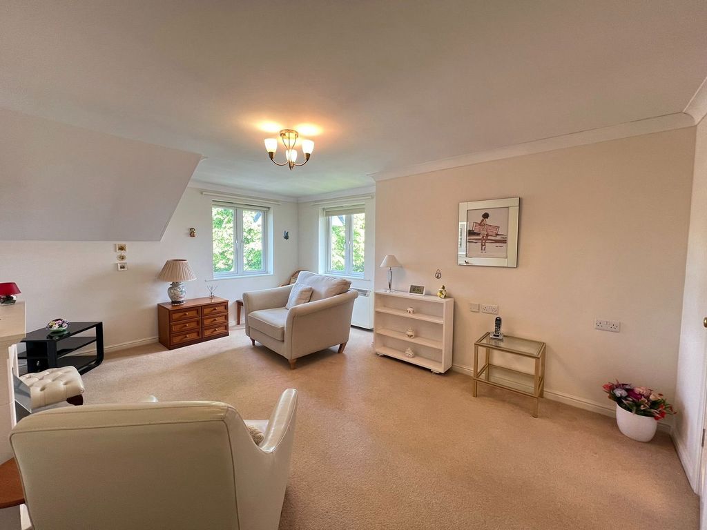 Property photo 3 of 13