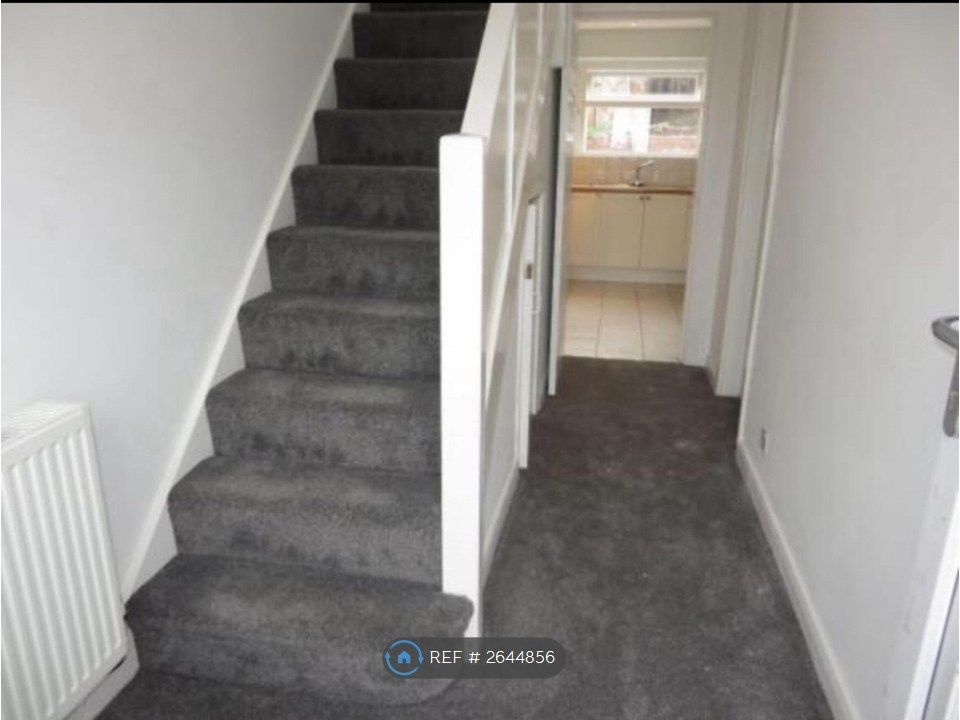 Property photo 2 of 15 Stairs