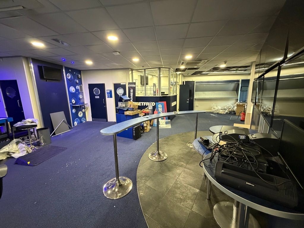 Property photo 3 of 8 Photo 3