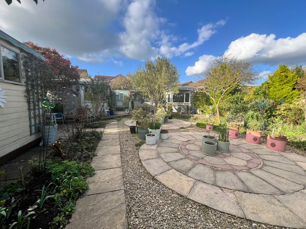 Property photo 3 of 32