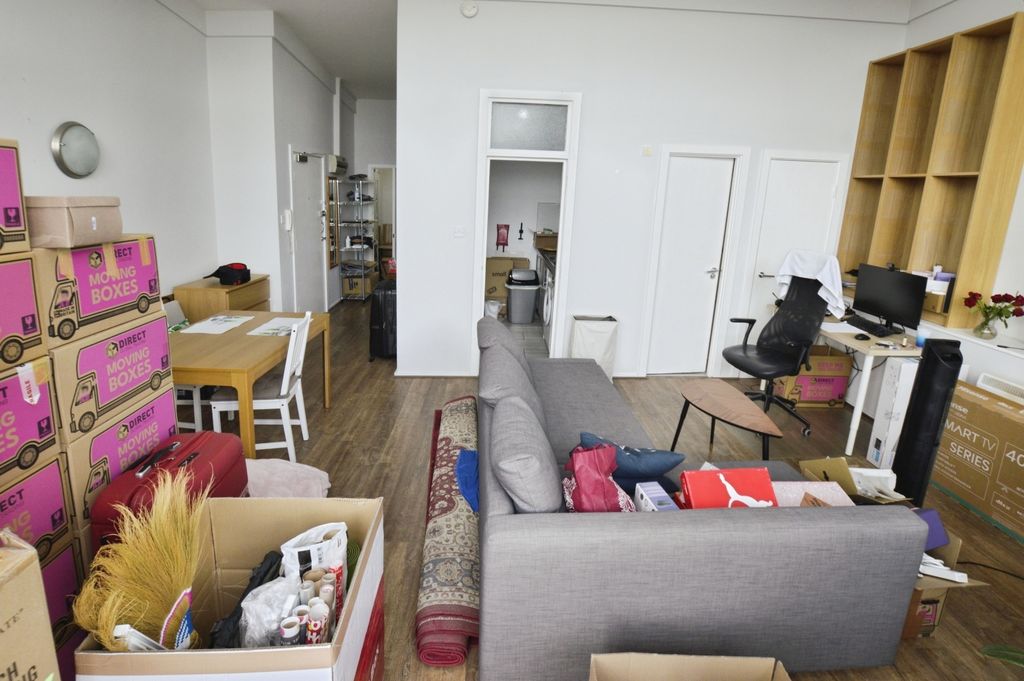 Property photo 3 of 11 Pbox-Img.Jpg