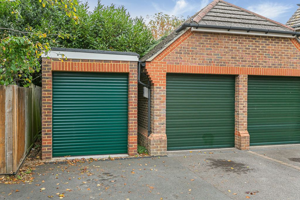 Property photo 3 of 30
