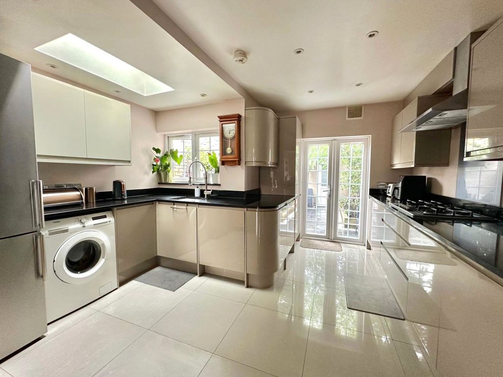 Property photo 3 of 13 Picture No. 08