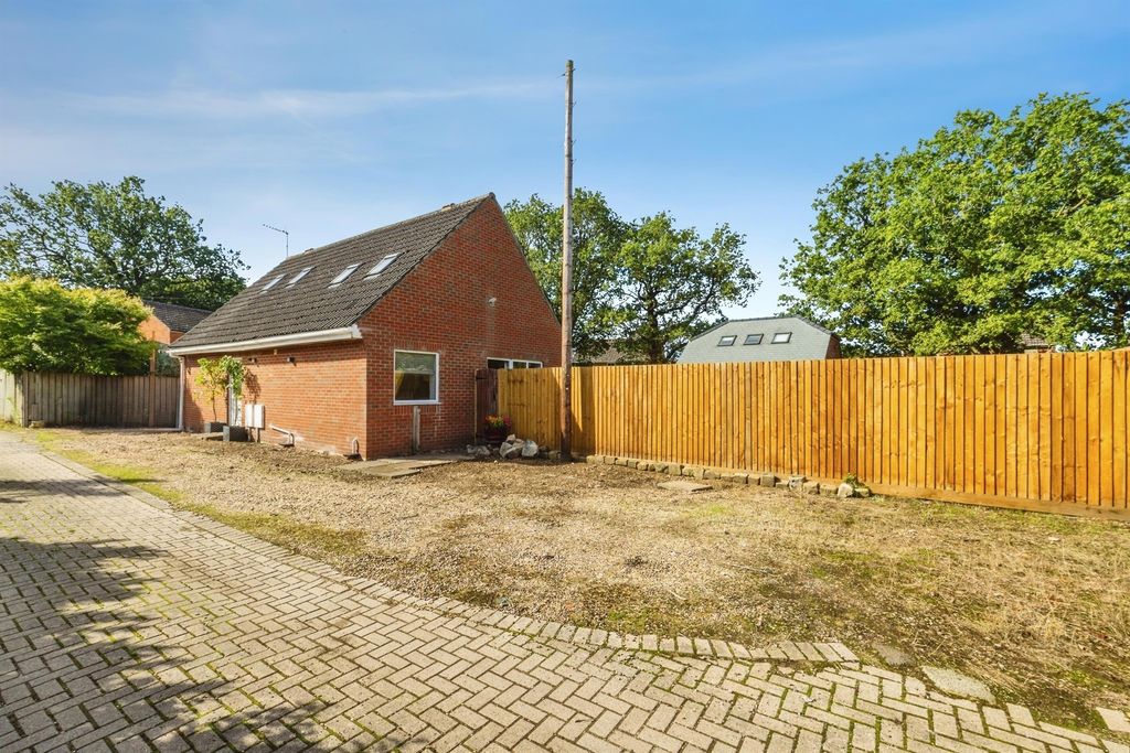 Property photo 1 of 22