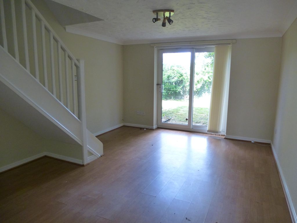 Property photo 2 of 8 Living Room