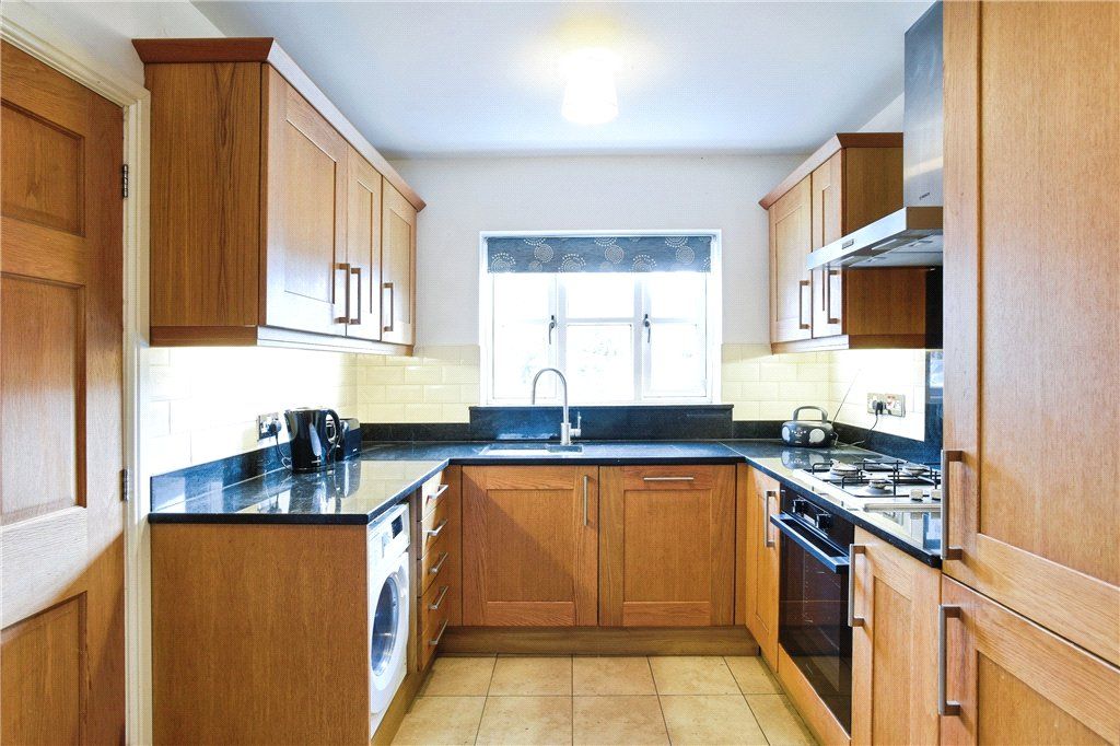 Property photo 2 of 23 Picture No. 28