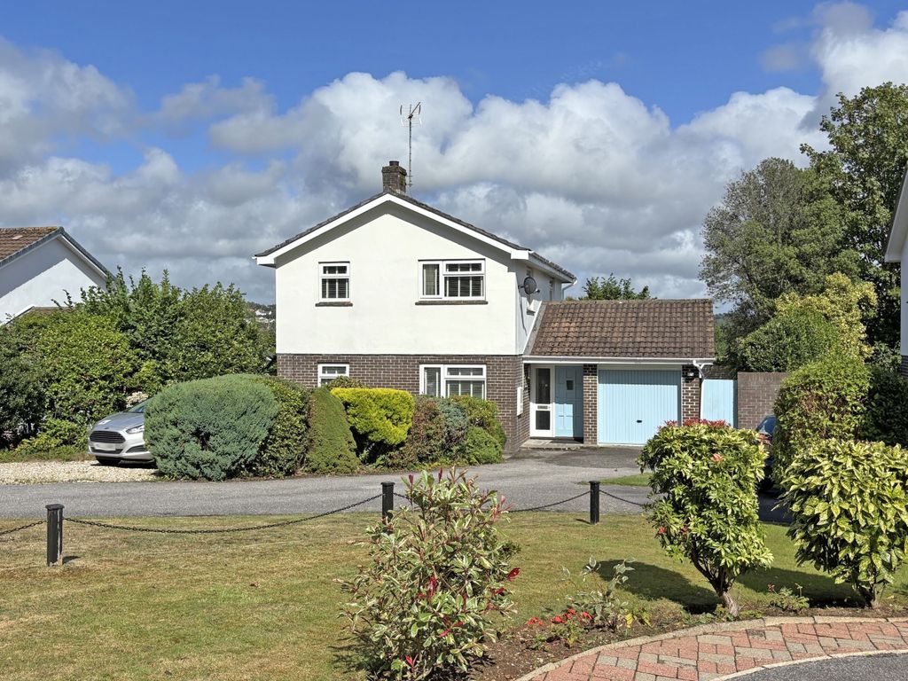 Property photo 1 of 11 Photo 1