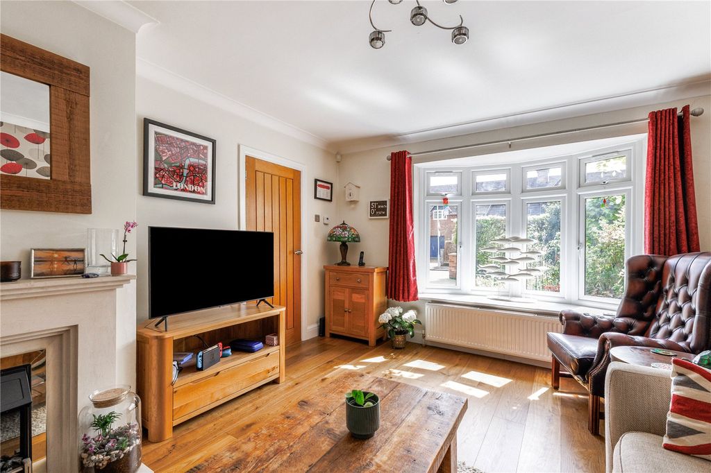 Property photo 2 of 12 Sitting Room