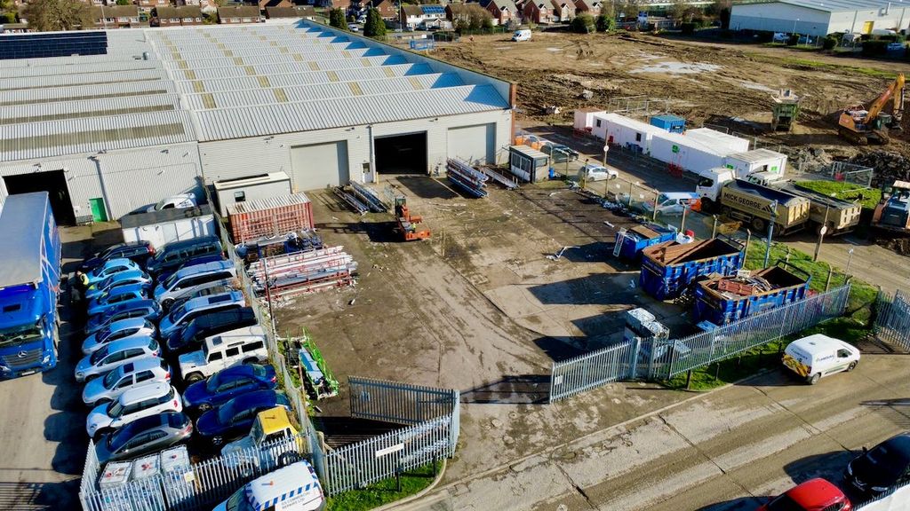 Property photo 2 of 6 Dji_Fly_20251113_115356_364_1763035374226_Photo_Optimized.Jpeg