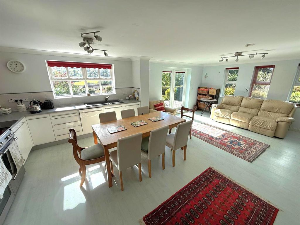 Property photo 2 of 24 Dining Area.Jpg