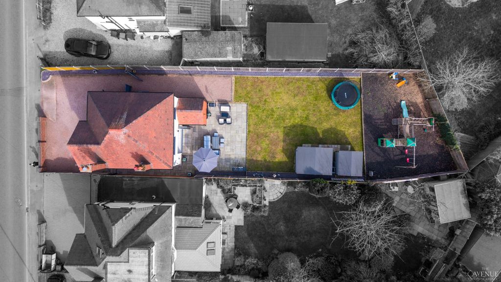 Property photo 2 of 33 4934113