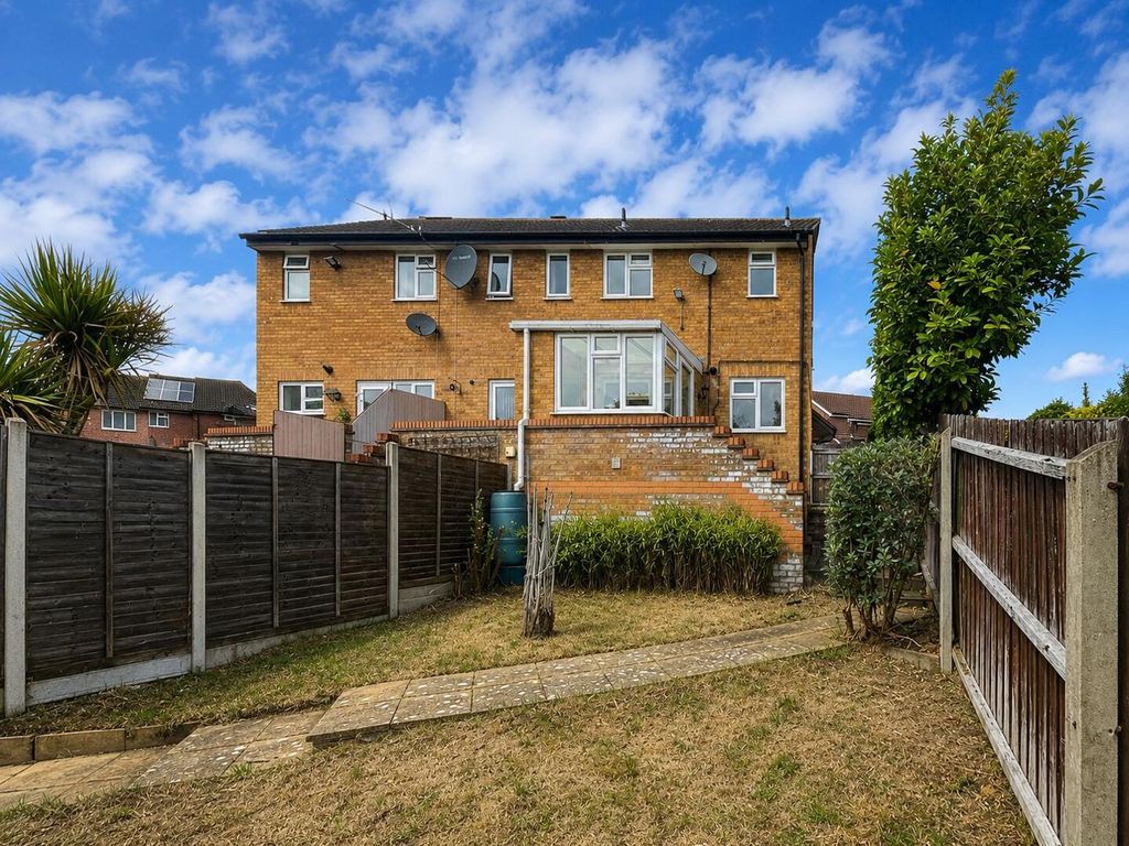 Property photo 1 of 10 Rear Garden