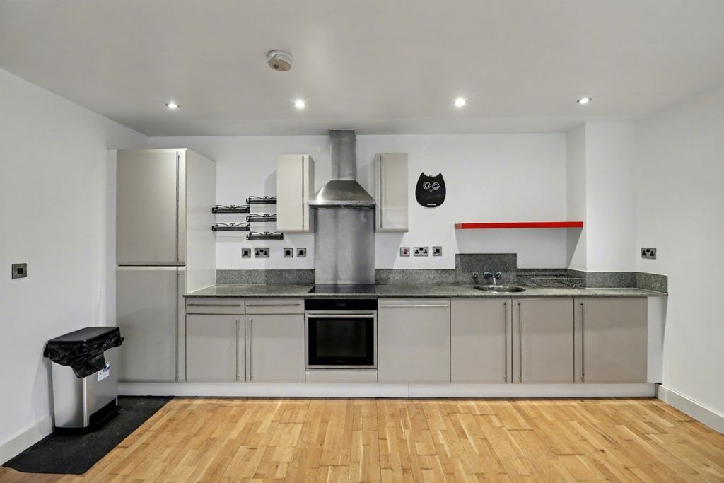 Property photo 3 of 9 Img_5939